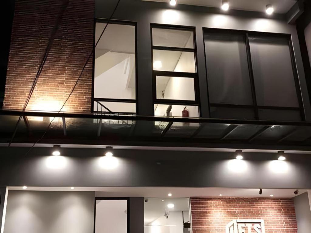 Weis Hotel Simpang Lima 三宝垄 外观 照片