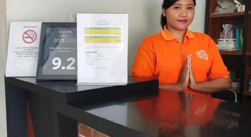 Weis Hotel Simpang Lima 三宝垄 外观 照片